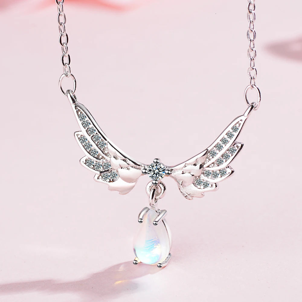 Fashion Exquisite Temperament 925 Sterling Silver Jewelry Moonstone Crystal Angel Wings Clavicle Chain Pendant Necklaces