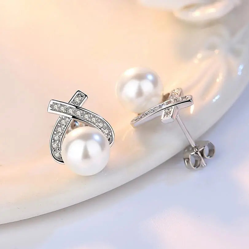 Simple Fashion 925 silver needle Zirconia Triangle Simulated Pearl Stud Earrings For Women S-E248